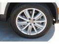 Candy White - Tiguan SE Photo No. 12