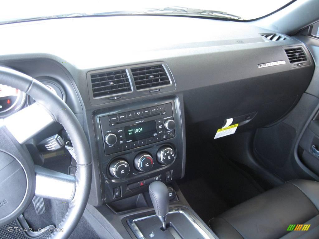 2009 Challenger R/T - Stone White / Dark Slate Gray photo #8