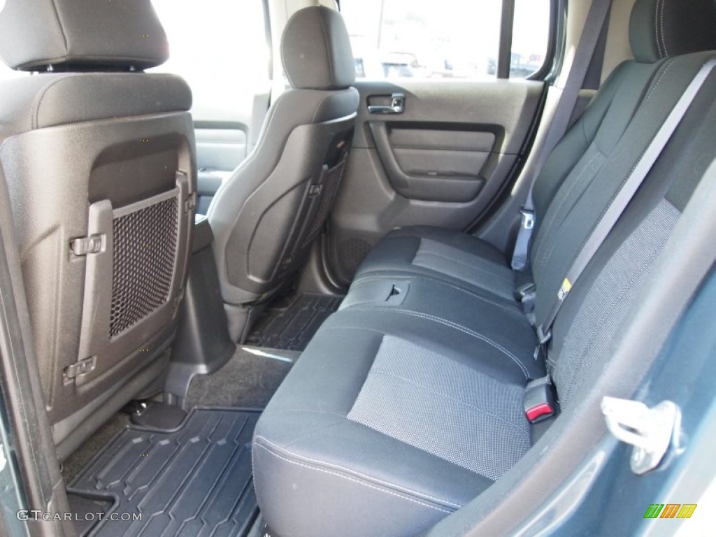 2006 Hummer H3 Standard H3 Model Rear Seat Photo #77223299