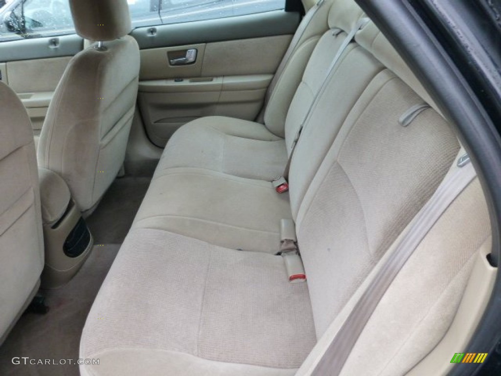 2000 Ford Taurus SE Rear Seat Photo #77225048