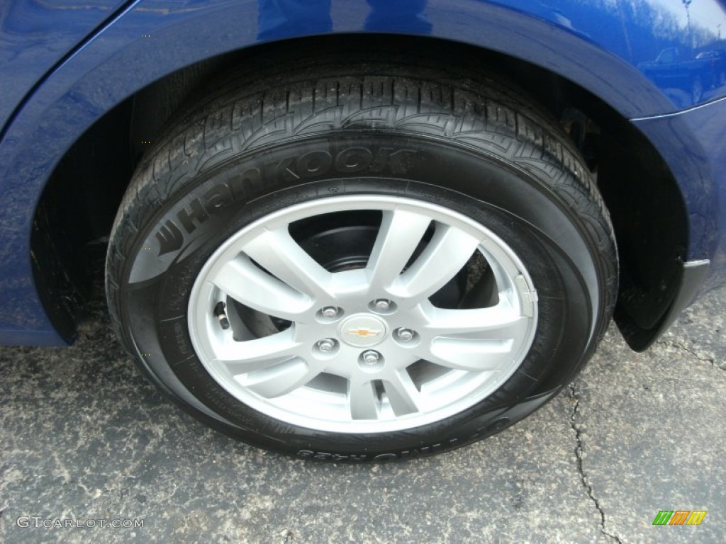 2012 Chevrolet Sonic LS Sedan Wheel Photo #77225939