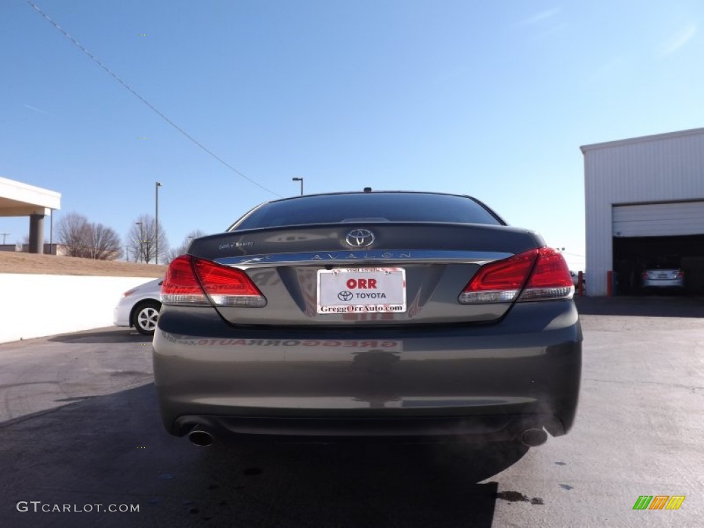 2011 Avalon  - Cypress Green Pearl / Light Gray photo #7