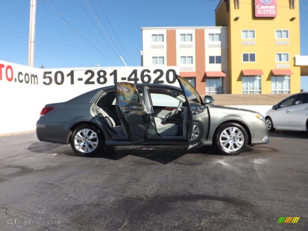 2011 Avalon  - Cypress Green Pearl / Light Gray photo #10