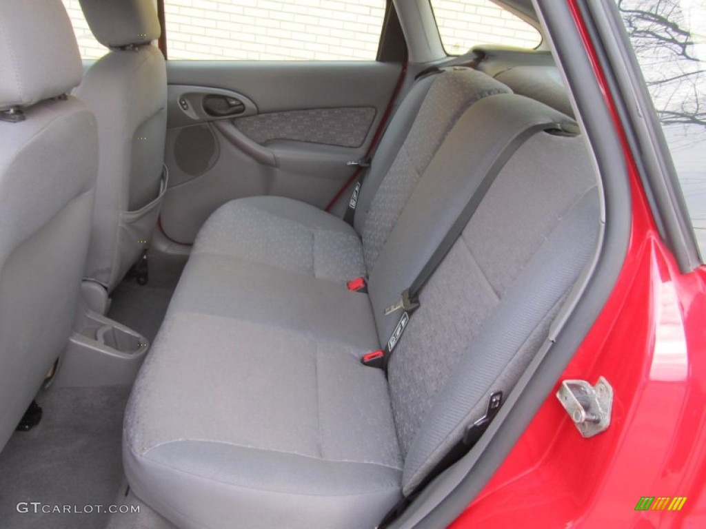 2003 Ford Focus ZX5 Hatchback Rear Seat Photos