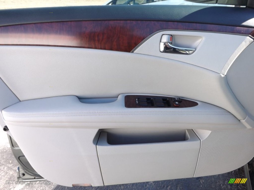 2011 Avalon  - Cypress Green Pearl / Light Gray photo #15