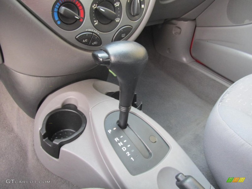 2003 Ford Focus ZX5 Hatchback Transmission Photos