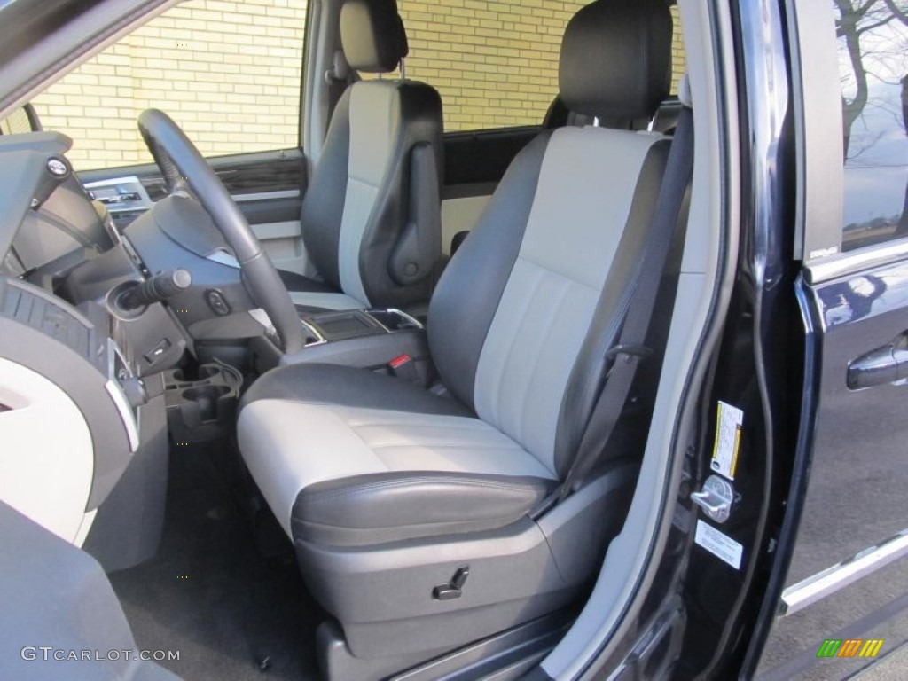 Medium Slate Gray/Light Shale Interior 2010 Chrysler Town & Country Touring Photo #77227745