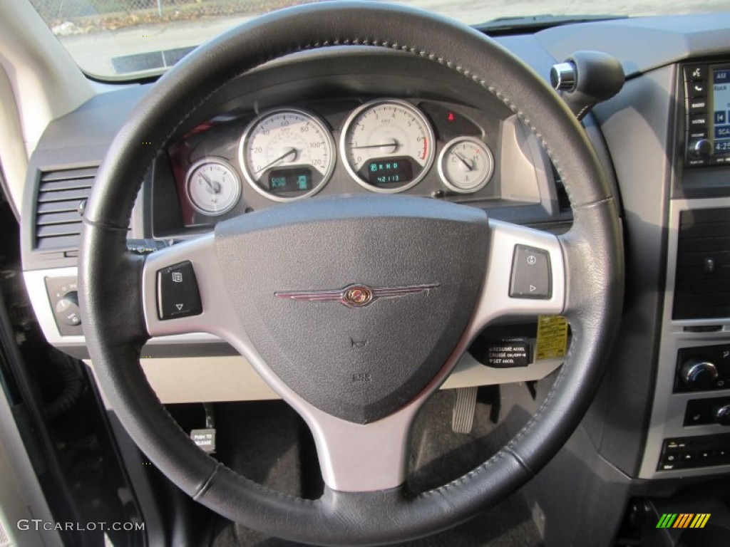 2010 Chrysler Town & Country Touring Medium Slate Gray/Light Shale Steering Wheel Photo #77227829