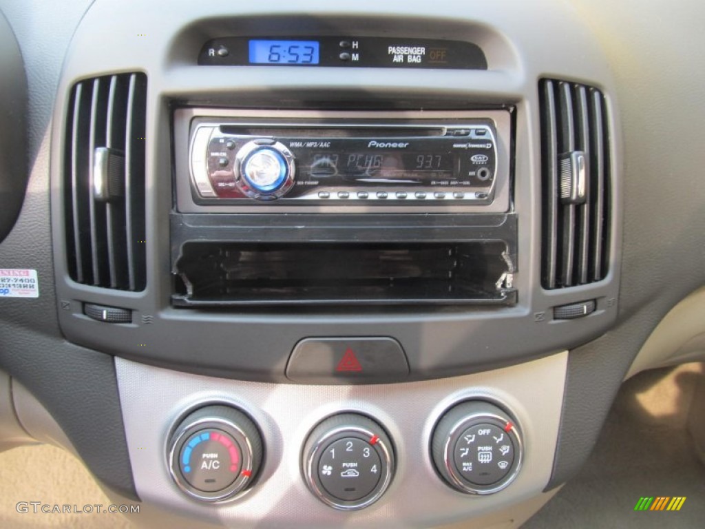 2007 Hyundai Elantra GLS Sedan Audio System Photo #77228241