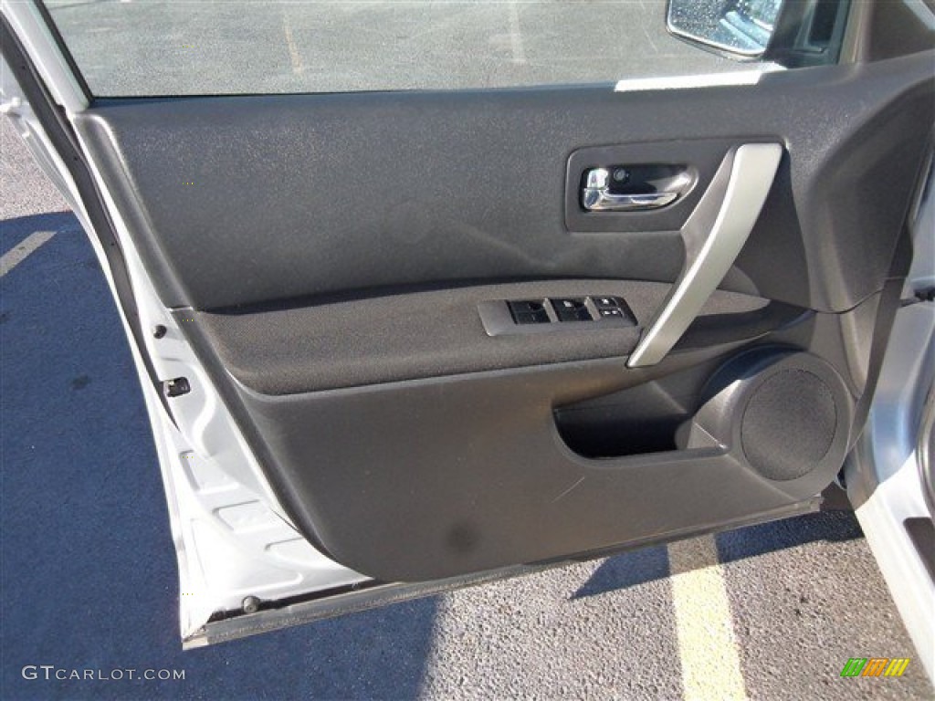 2011 Rogue S - Silver Ice Metallic / Black photo #7