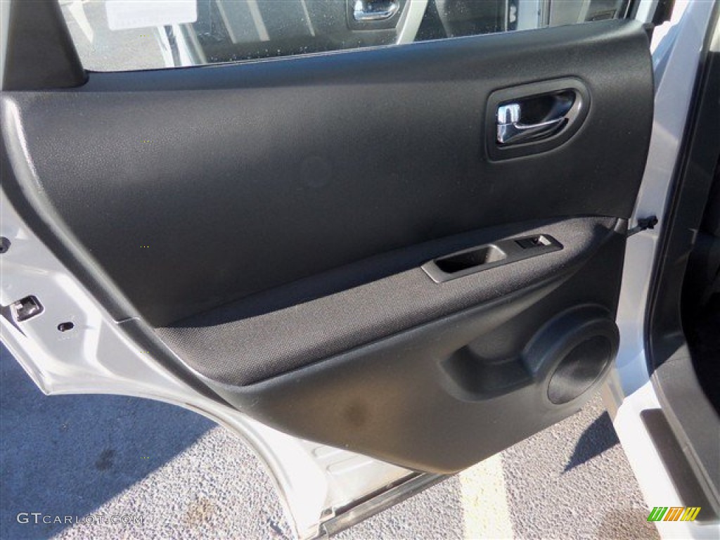 2011 Rogue S - Silver Ice Metallic / Black photo #10