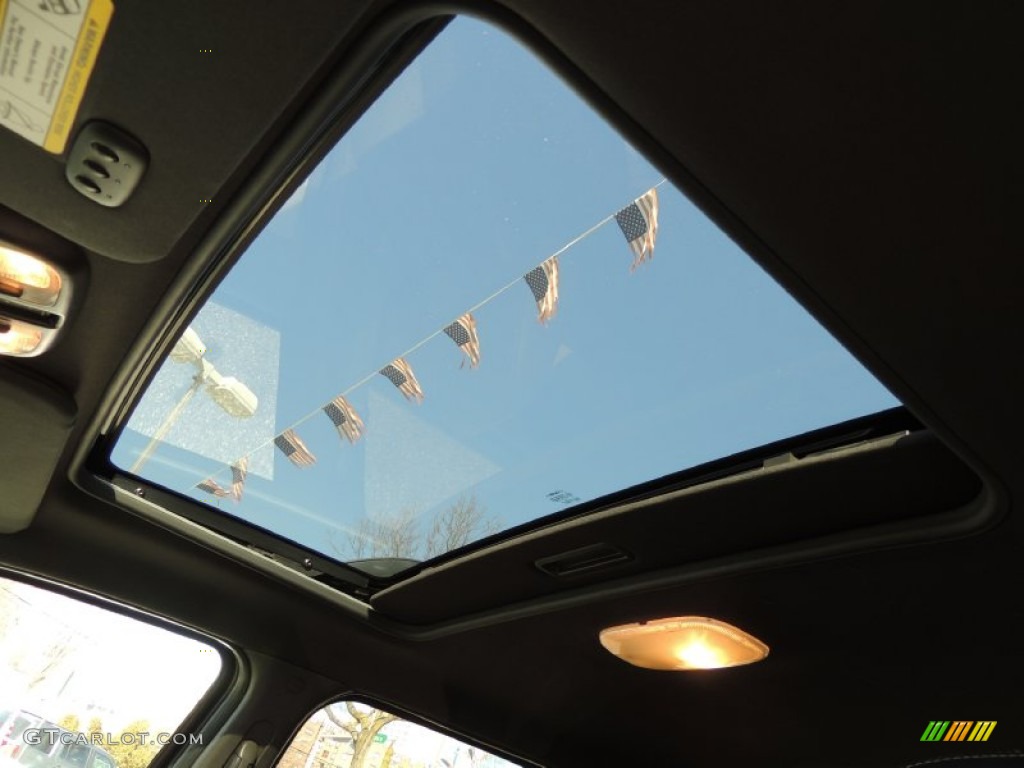 2011 Mercury Mariner Premier V6 AWD Sunroof Photos
