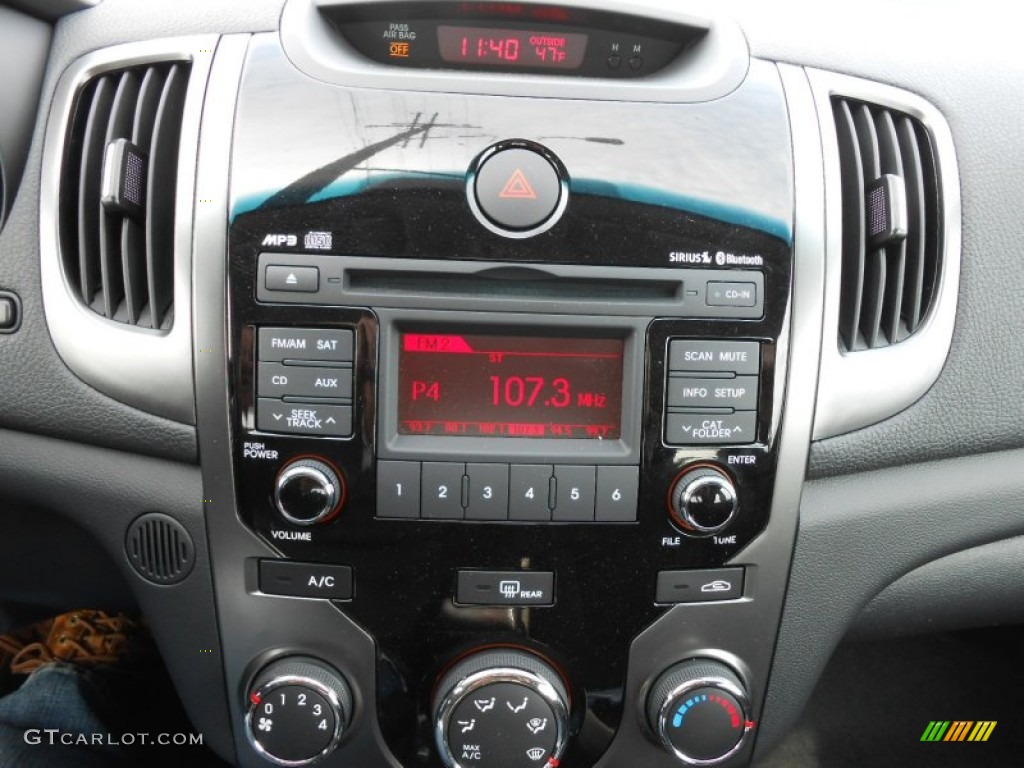 2012 Kia Forte Koup SX Controls Photo #77230661