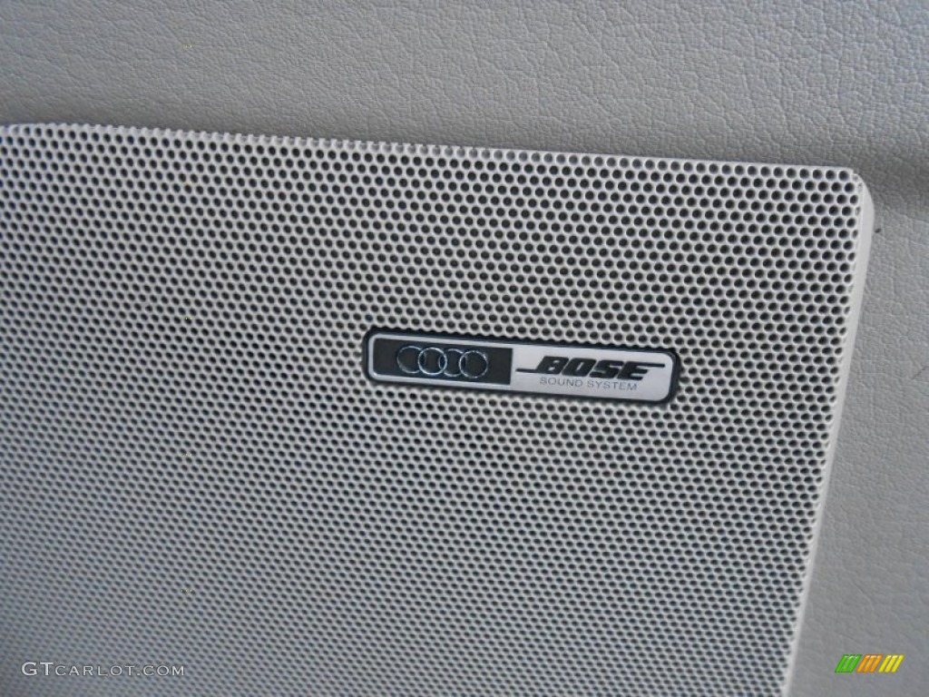 2004 Audi A4 1.8T quattro Avant Audio System Photos
