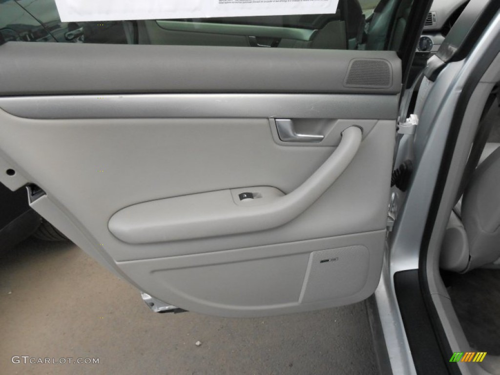 2004 Audi A4 1.8T quattro Avant Grey Door Panel Photo #77232176