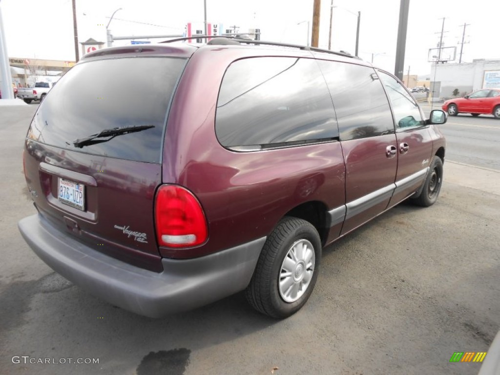 1999 Grand Voyager SE - Deep Cranberry Pearl / Silver Fern photo #7