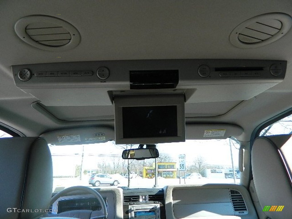 2010 Lincoln Navigator Limited Edition 4x4 Entertainment System Photo #77232531