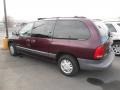 Deep Cranberry Pearl - Grand Voyager SE Photo No. 12