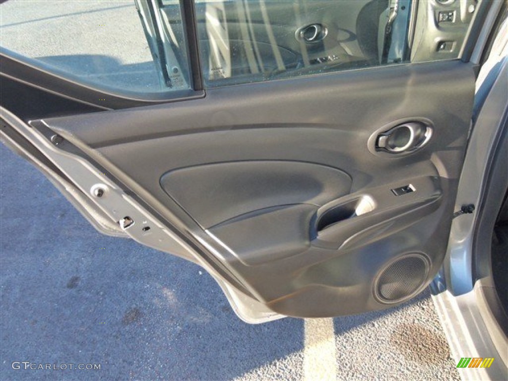 2012 Versa 1.6 SV Sedan - Magnetic Gray Metallic / Charcoal photo #10