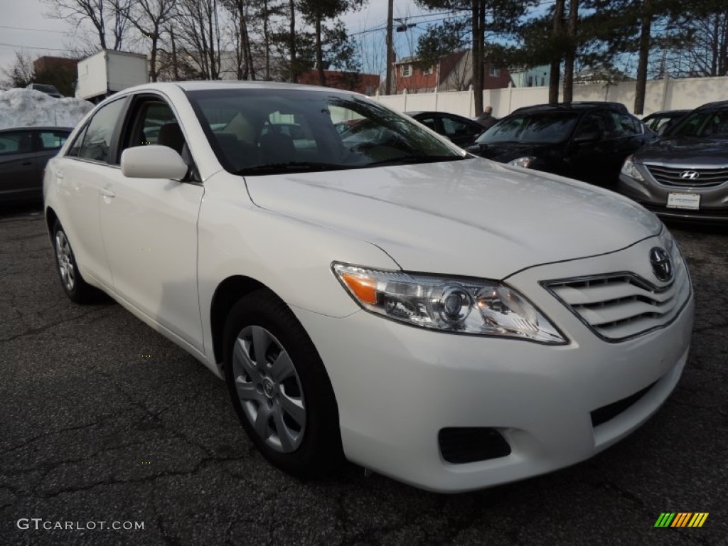 Super White 2011 Toyota Camry LE Exterior Photo #77233474