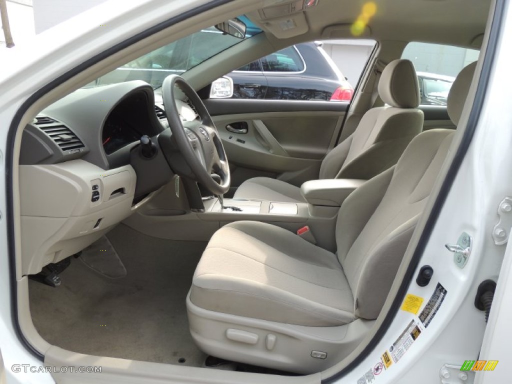 Bisque Interior 2011 Toyota Camry LE Photo #77233622
