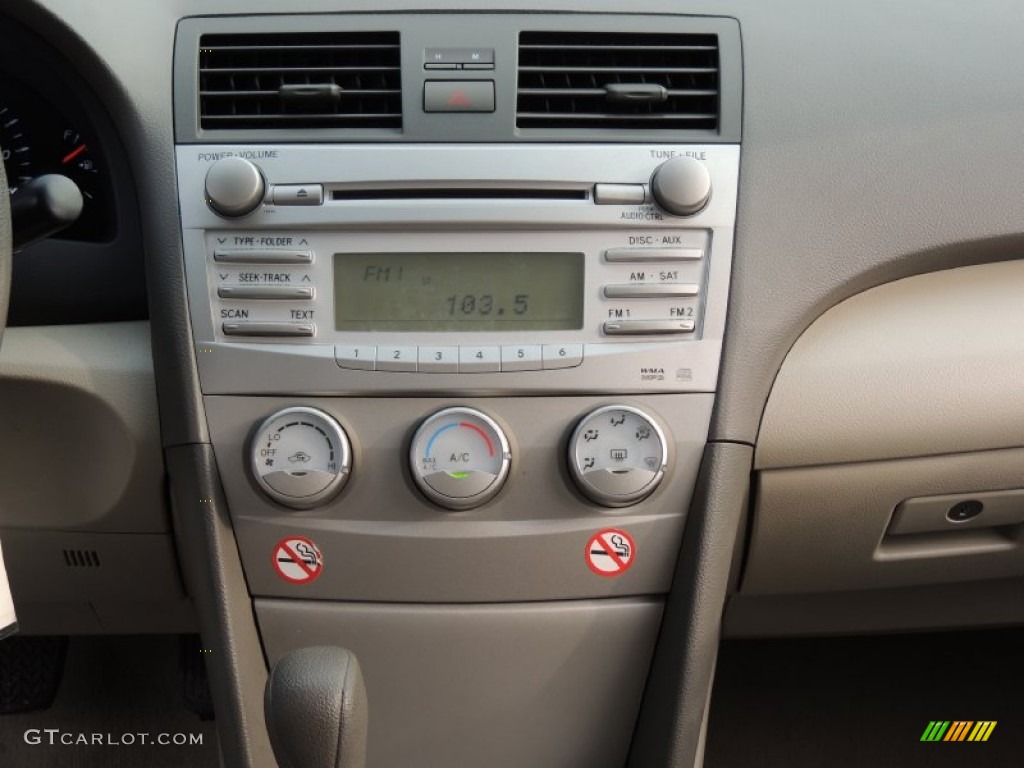 2011 Toyota Camry LE Controls Photo #77233726
