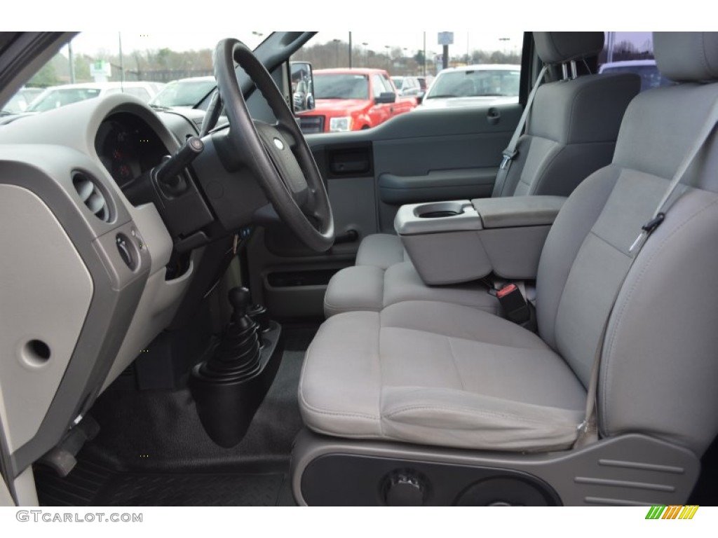 2005 F150 STX SuperCab 4x4 - Black / Medium Flint Grey photo #9