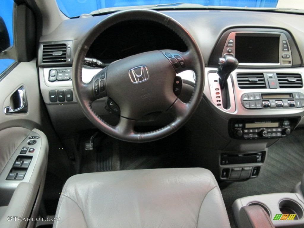 2010 Honda Odyssey Touring Dashboard Photos