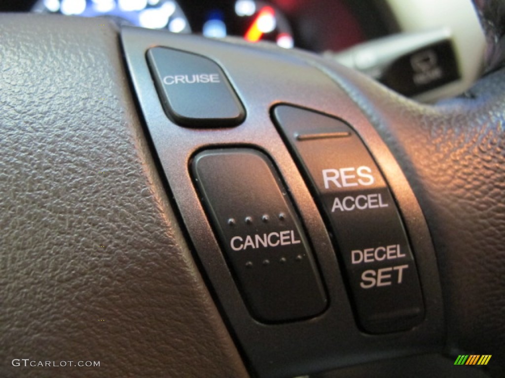 2010 Honda Odyssey Touring Controls Photo #77237348
