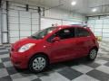 Absolutely Red - Yaris 3 Door Liftback Photo No. 4
