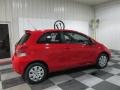 Absolutely Red - Yaris 3 Door Liftback Photo No. 7