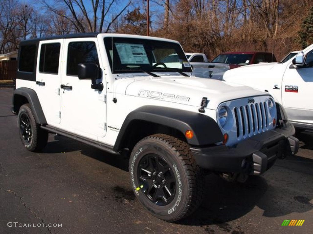 Bright White 2013 Jeep Wrangler Unlimited Moab Edition 4x4 Exterior Photo #77240897