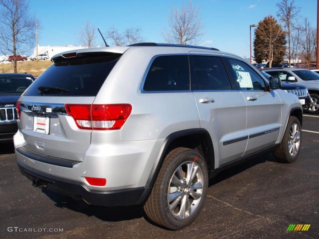 2013 Grand Cherokee Laredo 4x4 - Bright Silver Metallic / Black photo #3