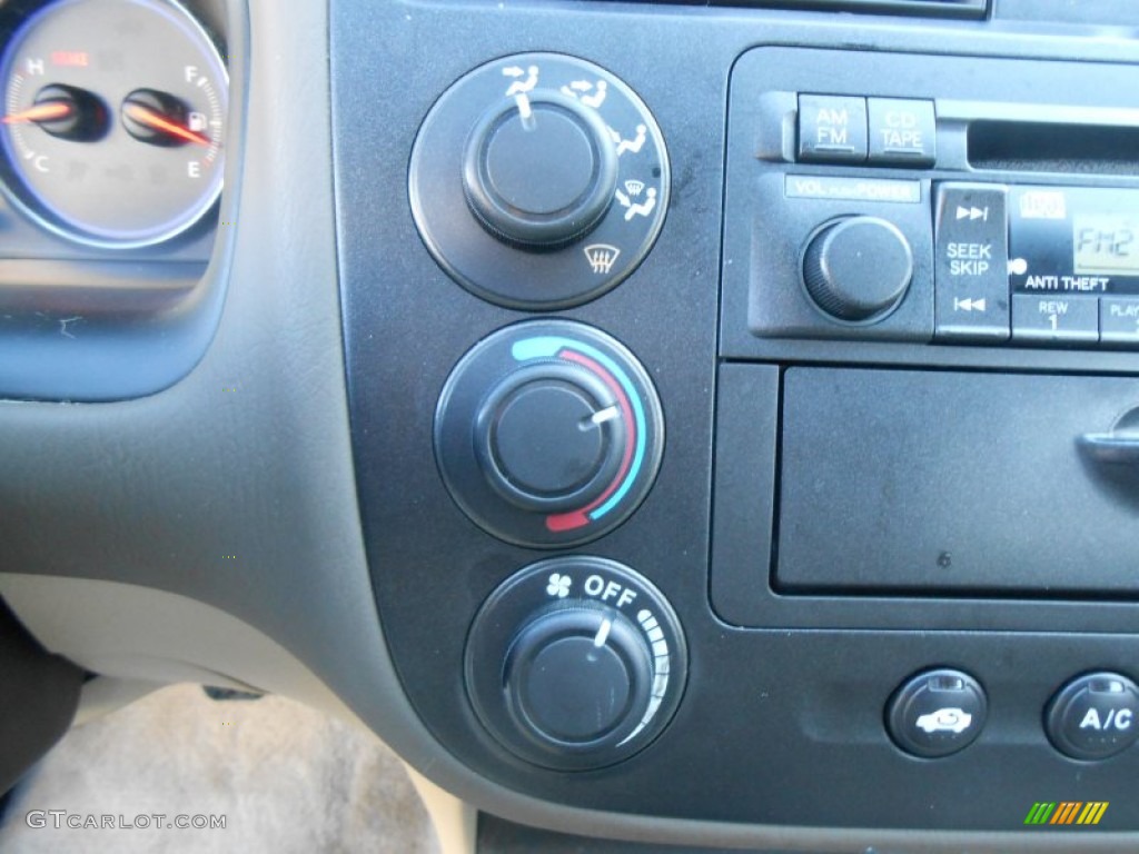2005 Honda Civic EX Sedan Controls Photo #77245386