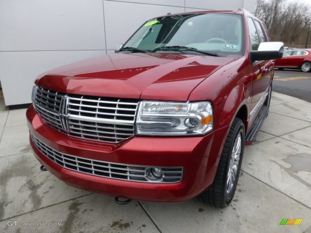 2007 Navigator Luxury 4x4 - Vivid Red Metallic / Stone photo #8