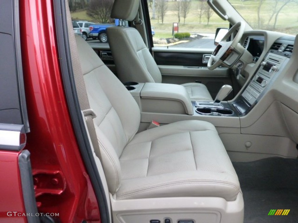 2007 Navigator Luxury 4x4 - Vivid Red Metallic / Stone photo #10