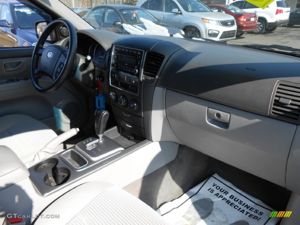 2009 Sorento LX 4x4 - Alpine Gray / Gray photo #12