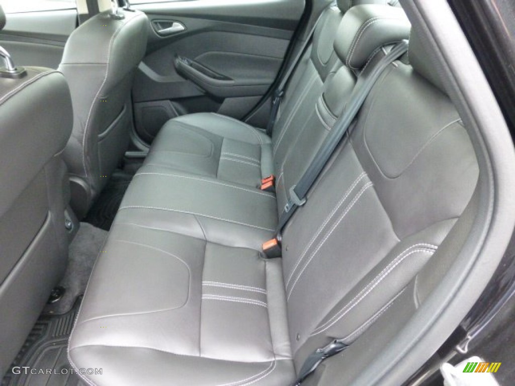 2012 Focus SEL Sedan - Tuxedo Black Metallic / Charcoal Black Leather photo #16