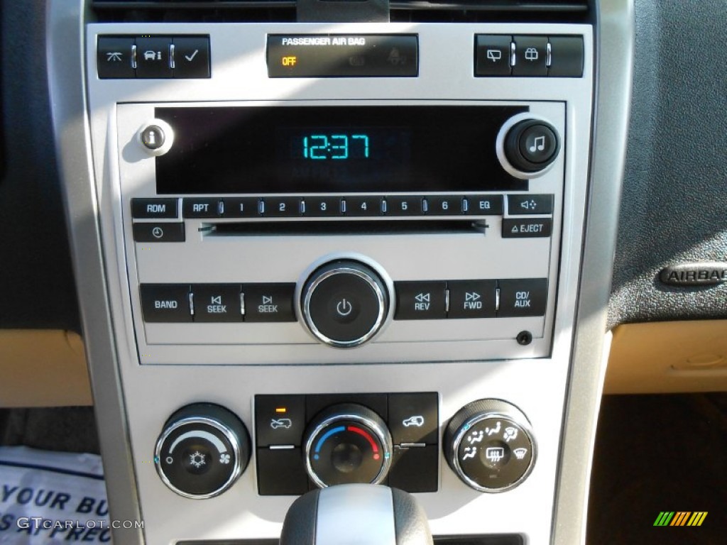 2007 Chevrolet Equinox LS Controls Photo #77248029