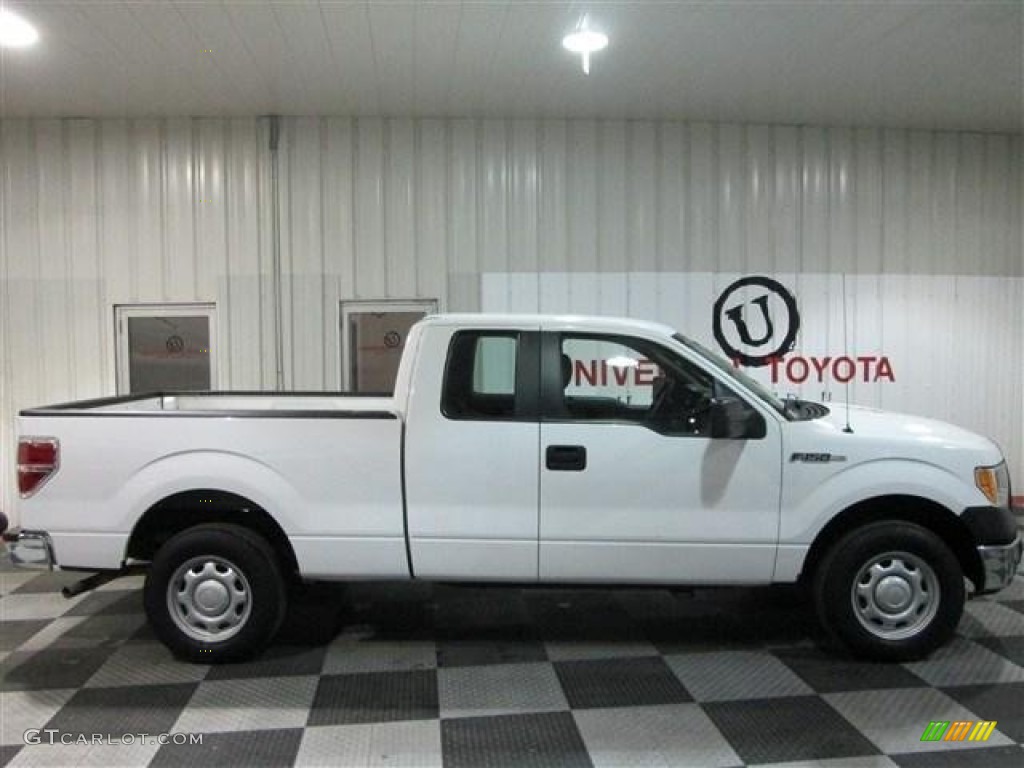 2010 F150 XL SuperCab - Oxford White / Medium Stone photo #7