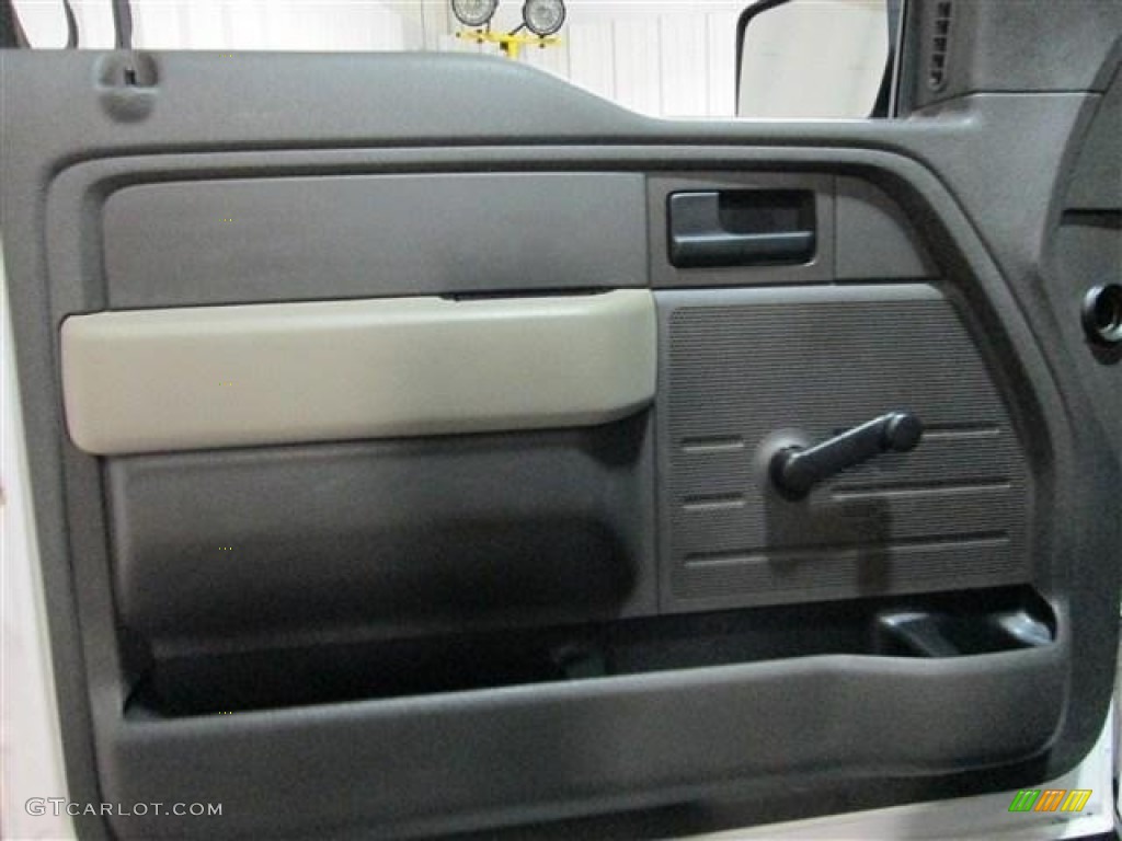 2010 F150 XL SuperCab - Oxford White / Medium Stone photo #9