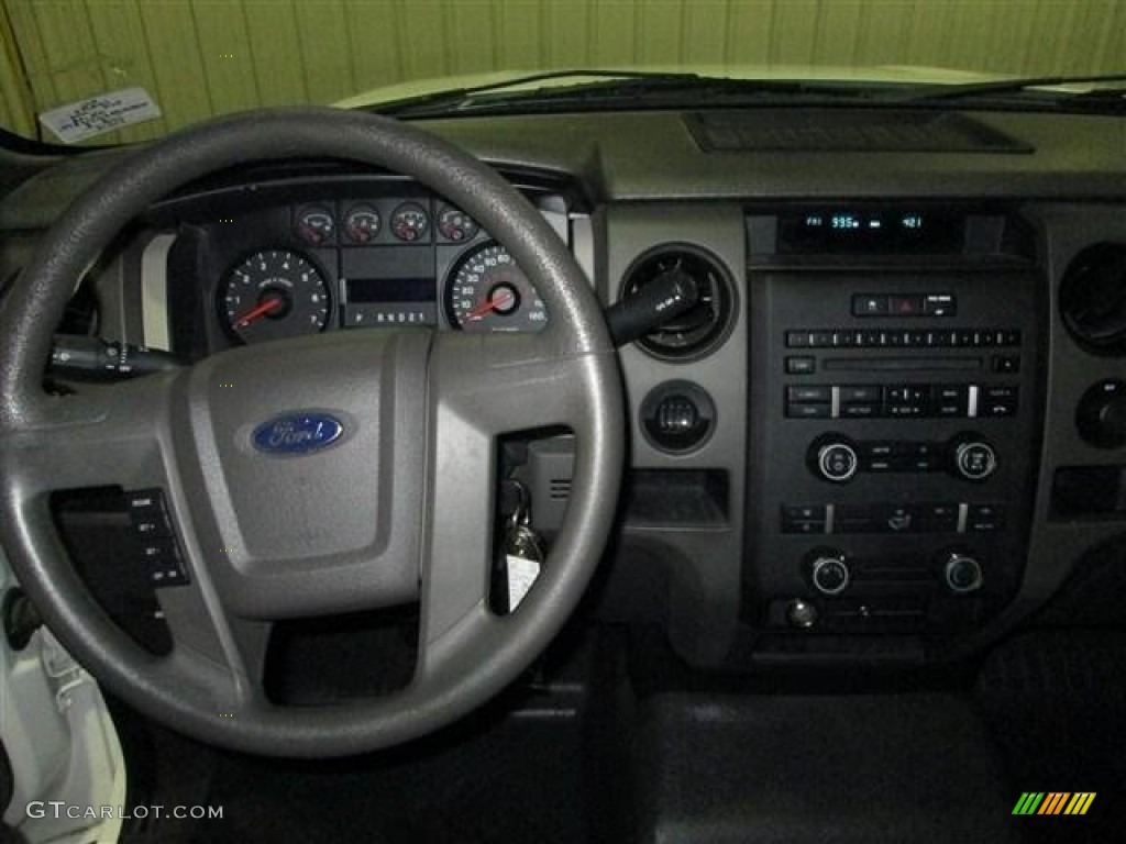 2010 F150 XL SuperCab - Oxford White / Medium Stone photo #13
