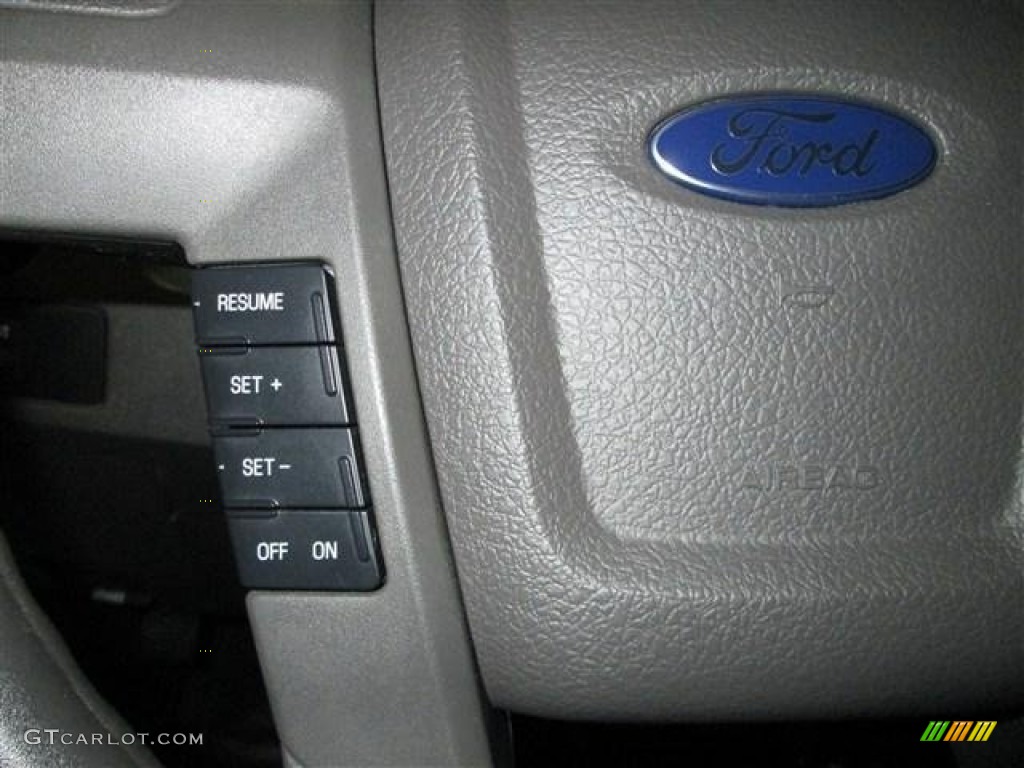 2010 F150 XL SuperCab - Oxford White / Medium Stone photo #15