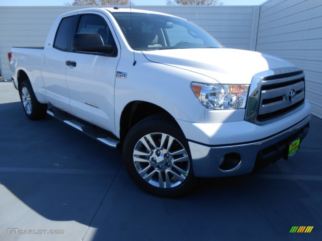 2013 Tundra TSS Double Cab - Super White / Graphite photo #2