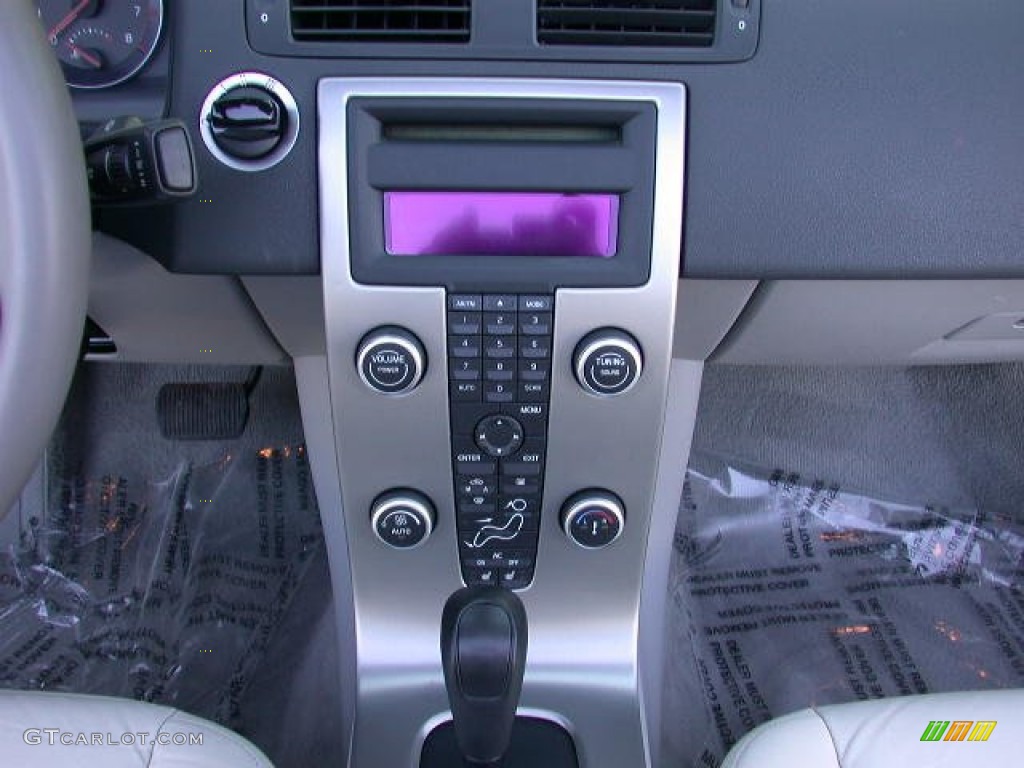 2008 Volvo C70 T5 Controls Photo #77248700