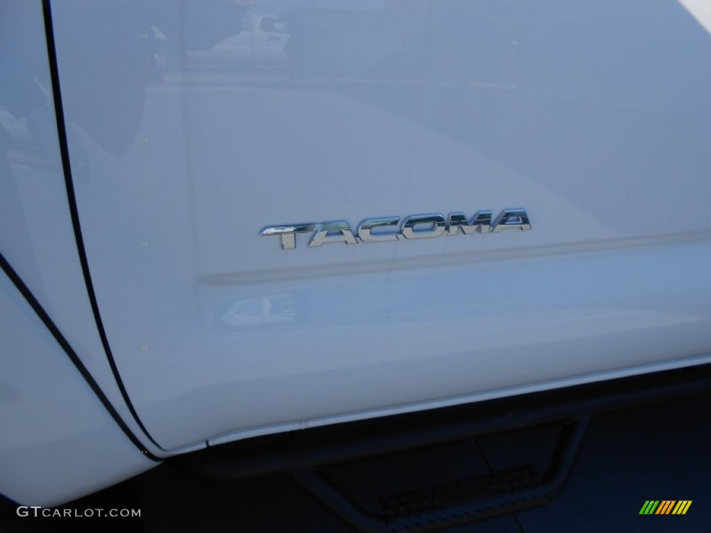2013 Tacoma V6 TRD Sport Double Cab 4x4 - Super White / Graphite photo #15