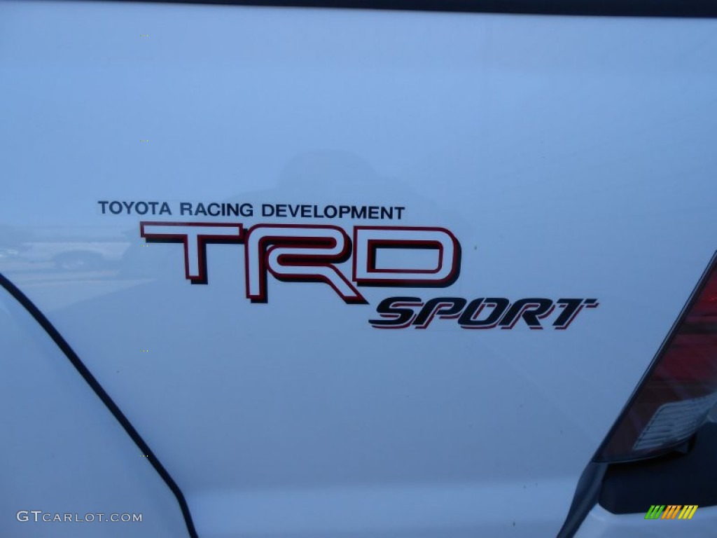 2013 Tacoma V6 TRD Sport Double Cab 4x4 - Super White / Graphite photo #18