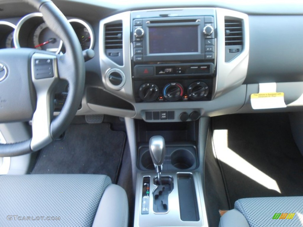 2013 Tacoma V6 TRD Sport Double Cab 4x4 - Super White / Graphite photo #28