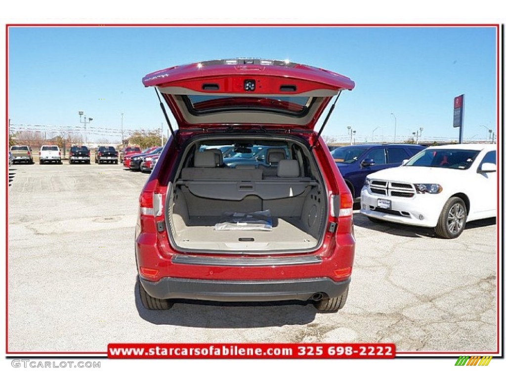 2013 Grand Cherokee Laredo X Package - Deep Cherry Red Crystal Pearl / Dark Graystone/Medium Graystone photo #23