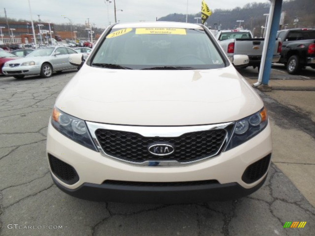 2011 Sorento LX - White Sand Beige / Beige photo #3